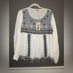 Savanna Jane White Top with Black Geometric Embroidery